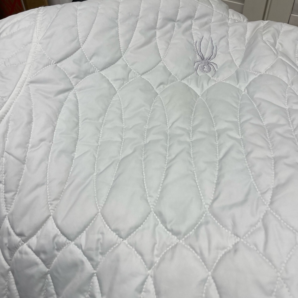 White Ski Jacket Perfect For Those Spring Slopes … - image 7